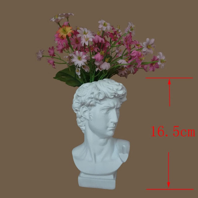 HEAD SCULPTURE VASE