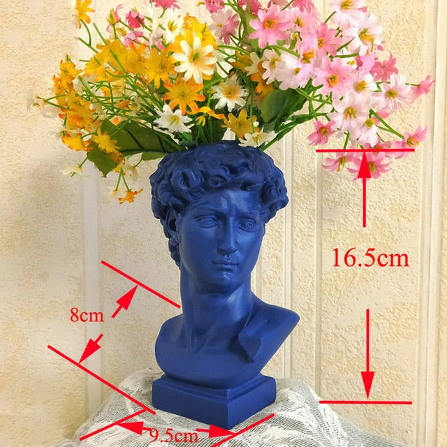 HEAD SCULPTURE VASE